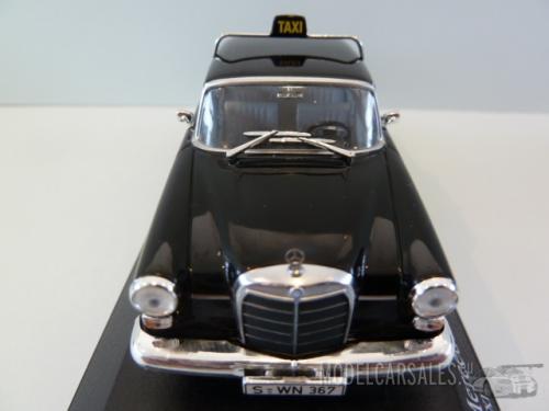 Mercedes-benz 200d (w110)