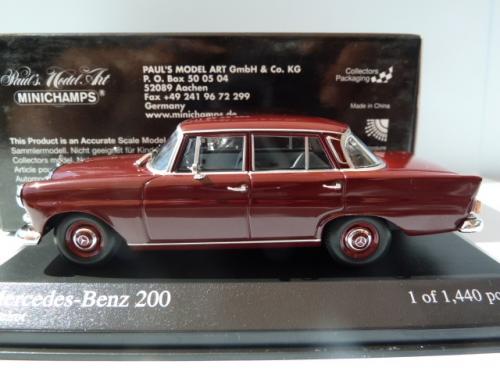 Mercedes-benz 200 (w110)