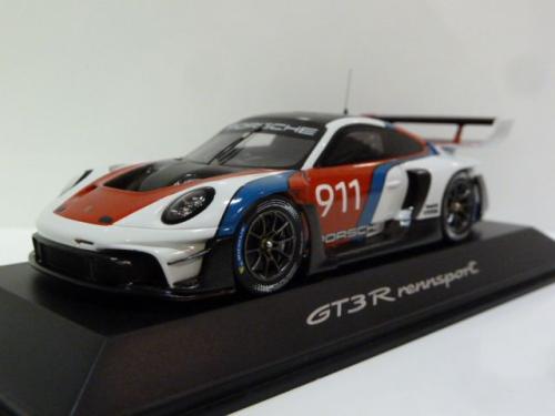 Porsche 911 (992) GT3 R Rennsport