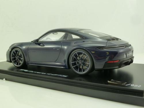 Porsche 911 (992.2) Carrera 4 GTS