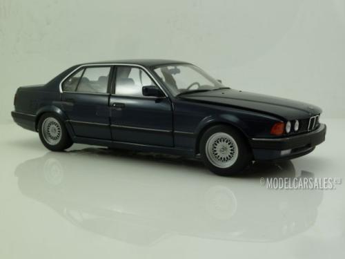 BMW 7-Series 730i (e32)