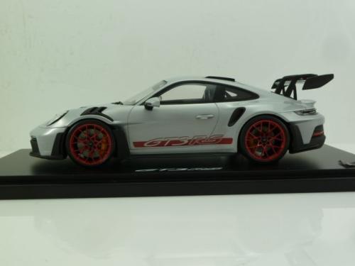 Porsche 911 (992) GT3 RS